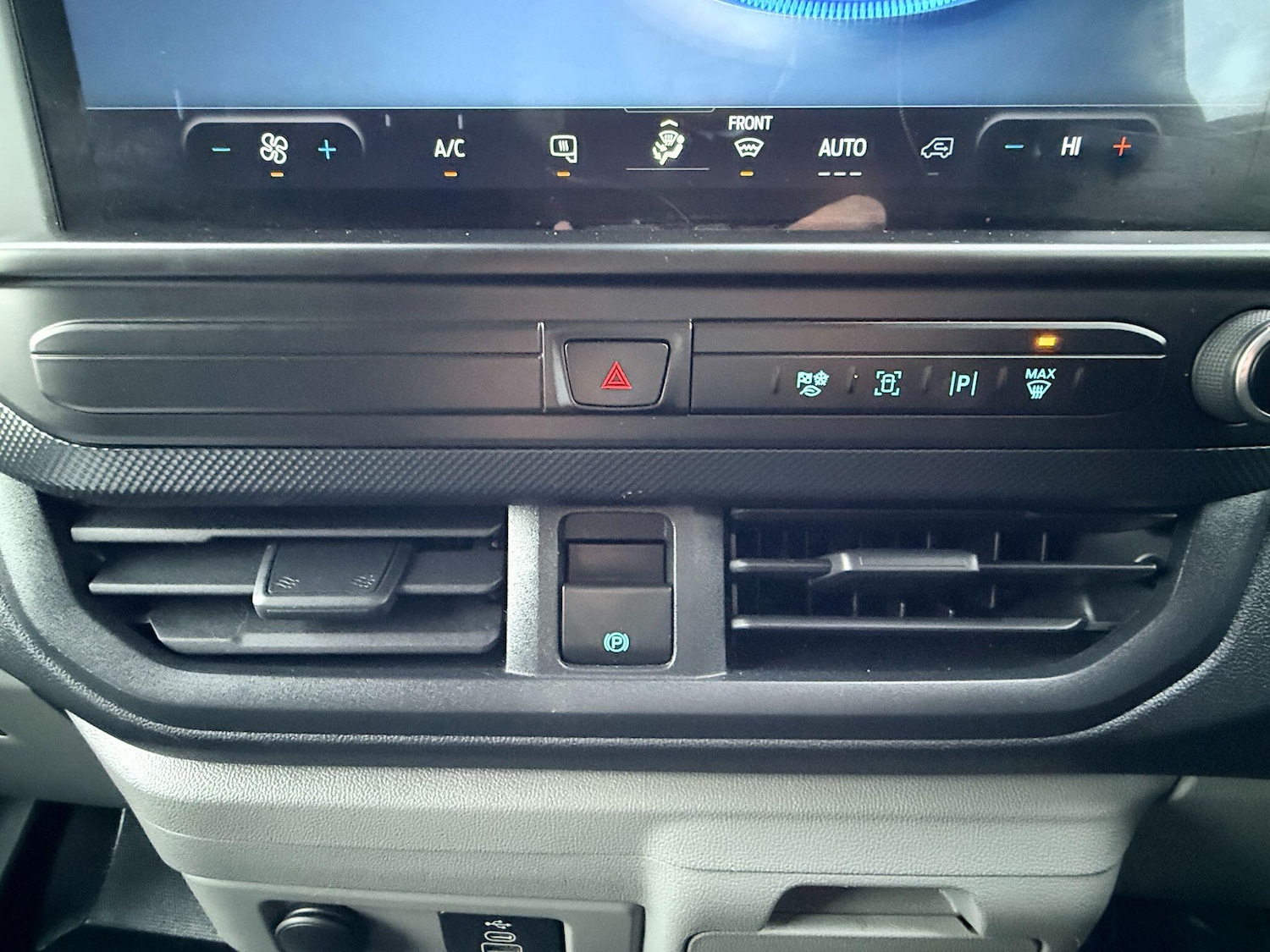 Used Ford Transit Custom 2025 for sale - 77710541: Photo 15