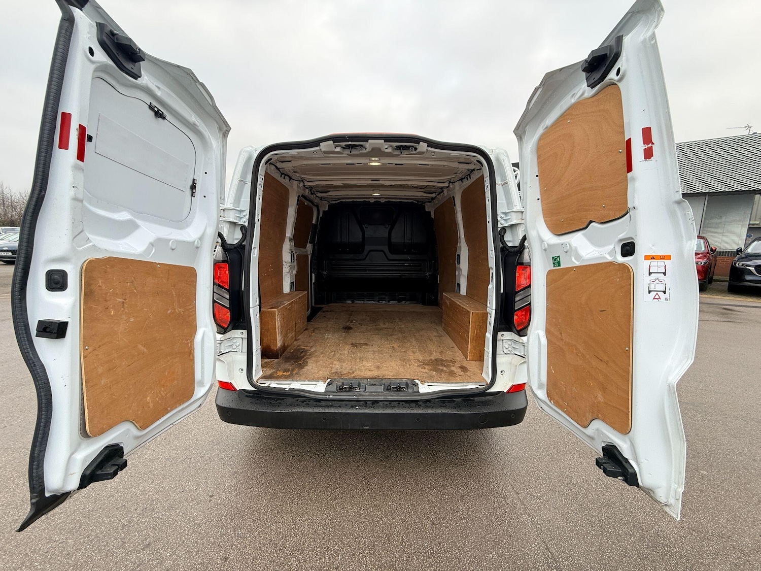 Used Ford Transit Custom 2024 for sale - 77710498: Photo 16