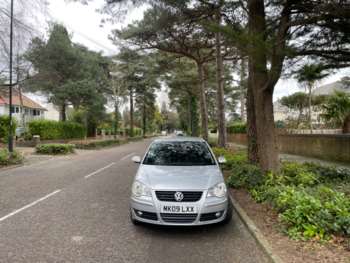 Used Volkswagen Polo 2009 for sale - 74022625: Photo