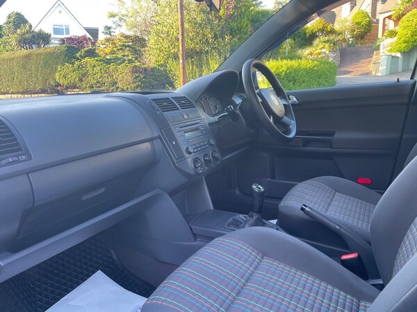 Used Volkswagen Polo 2006 for sale - 71880760: Photo 5