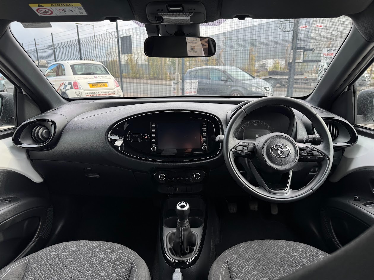 Used Toyota Aygo X 2023 for sale - 76309711: Photo 11