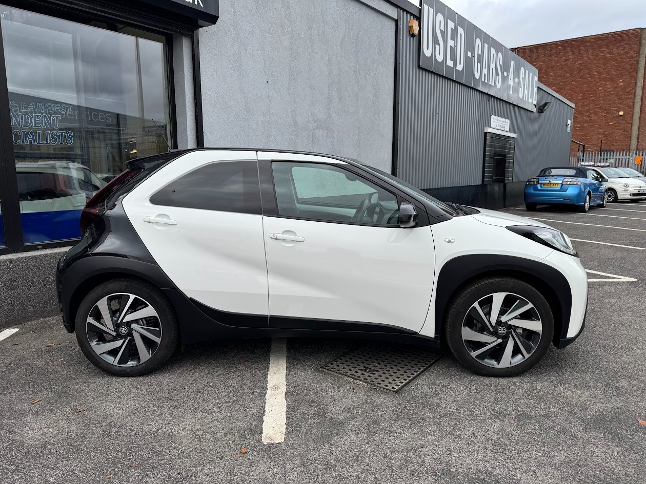 Used Toyota Aygo X 2023 for sale - 76309711: Photo 3