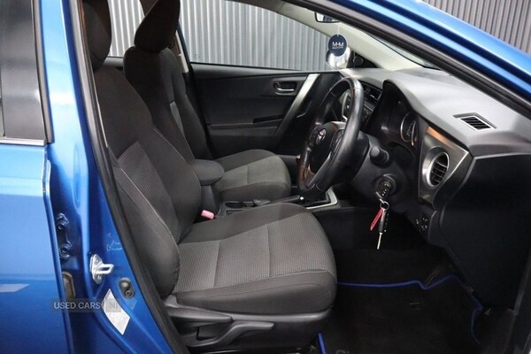 Used Toyota Auris 2013 for sale - 76977222: Photo 32