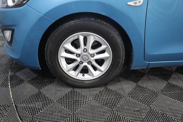 Used Hyundai i30 2014 for sale - 76433556: Photo 14