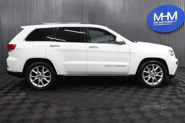Used Jeep Grand Cherokee 2016 for sale - 76621371: Photo 32