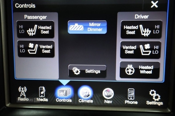 Used Jeep Grand Cherokee 2016 for sale - 76621371: Photo 60