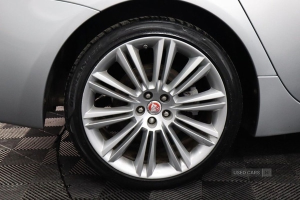 Used Jaguar XJ 2015 for sale - 76966018: Photo 10