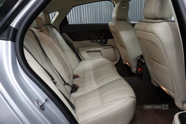 Used Jaguar XJ 2015 for sale - 76966018: Photo 31