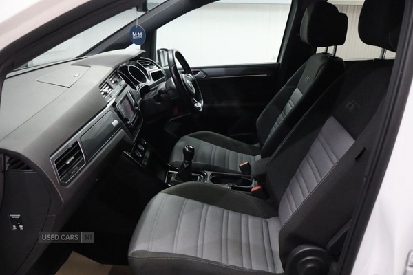 Used Volkswagen Touran 2017 for sale - 76998314: Photo 38