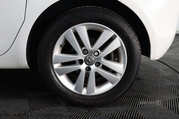 Used Vauxhall Meriva 2015 for sale - 76228247: Photo 13