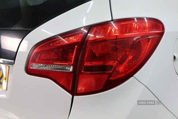 Used Vauxhall Meriva 2015 for sale - 76228247: Photo 23