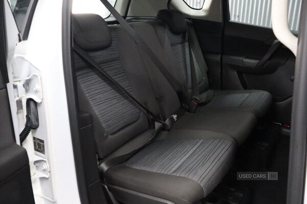 Used Vauxhall Meriva 2015 for sale - 76228247: Photo 31