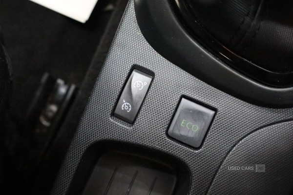 Used Renault Captur 2015 for sale - 76061172: Photo 28