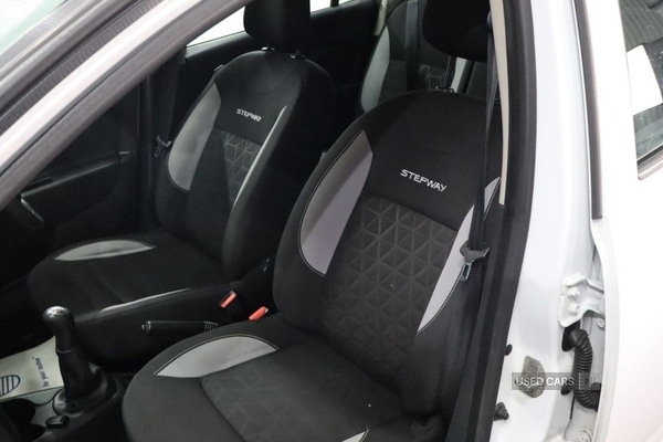 Used Dacia Sandero Stepway 2014 for sale - 77372118: Photo 28