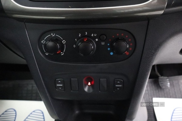 Used Dacia Sandero Stepway 2014 for sale - 77372118: Photo 35