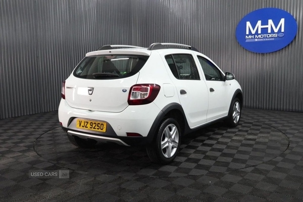 Used Dacia Sandero Stepway 2014 for sale - 77372118: Photo 8