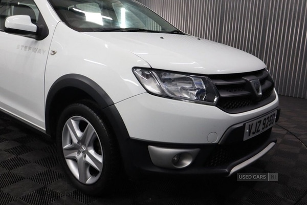 Used Dacia Sandero Stepway 2014 for sale - 77372118: Photo 9