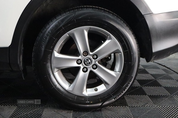 Used Toyota RAV4 2015 for sale - 76965934: Photo 13