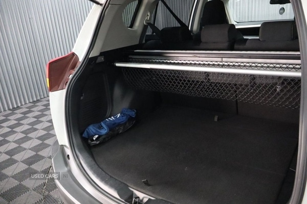 Used Toyota RAV4 2015 for sale - 76965934: Photo 26