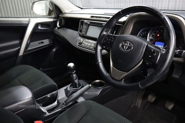 Used Toyota RAV4 2015 for sale - 76965934: Photo 35