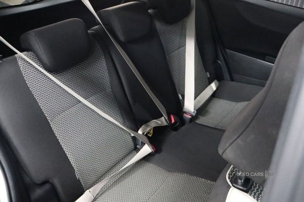 Used Toyota Yaris 2013 for sale - 77082187: Photo 25