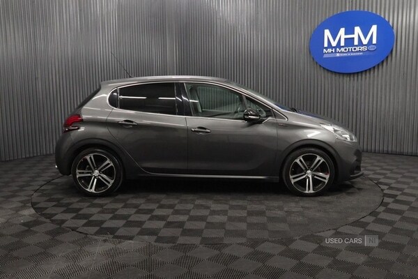 Used Peugeot 208 2018 for sale - 76899902: Photo 8