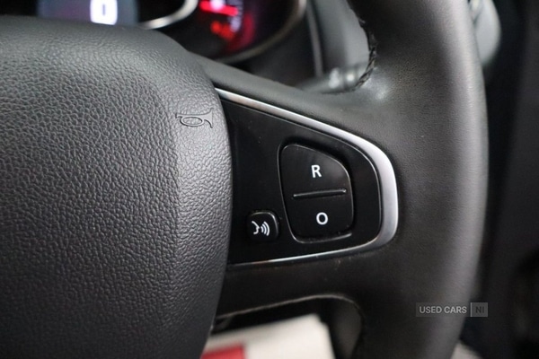Used Renault Clio 2018 for sale - 76308811: Photo 40