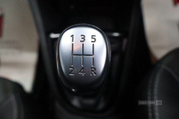 Used Renault Clio 2018 for sale - 76308811: Photo 46