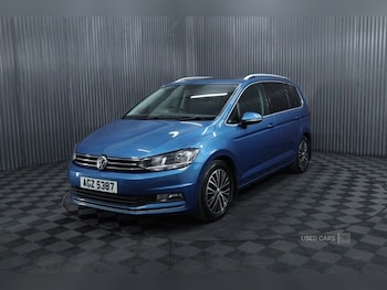 Used Volkswagen Touran 2016 for sale - 75450221: Photo