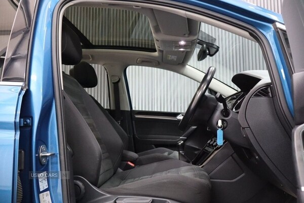 Used Volkswagen Touran 2016 for sale - 75450221: Photo 43