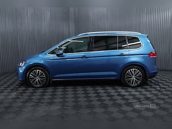 Used Volkswagen Touran 2016 for sale - 75450221: Photo