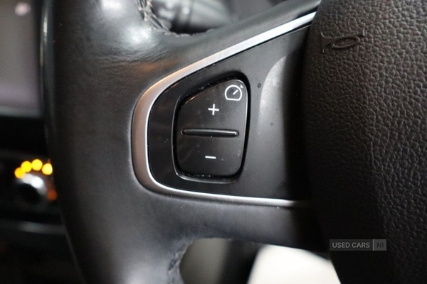 Used Renault Captur 2018 for sale - 77684629: Photo 41