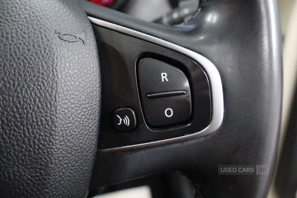 Used Renault Captur 2018 for sale - 77684629: Photo 42