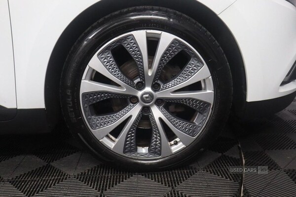 Used Renault Grand Scenic 2018 for sale - 76419555: Photo 12