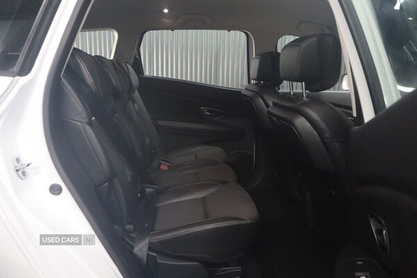 Used Renault Grand Scenic 2018 for sale - 76419555: Photo 31