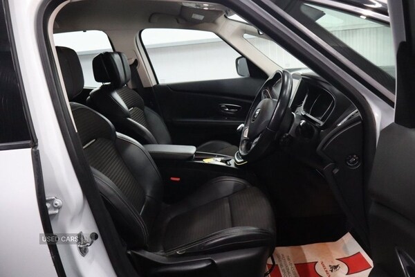 Used Renault Grand Scenic 2018 for sale - 76419555: Photo 37