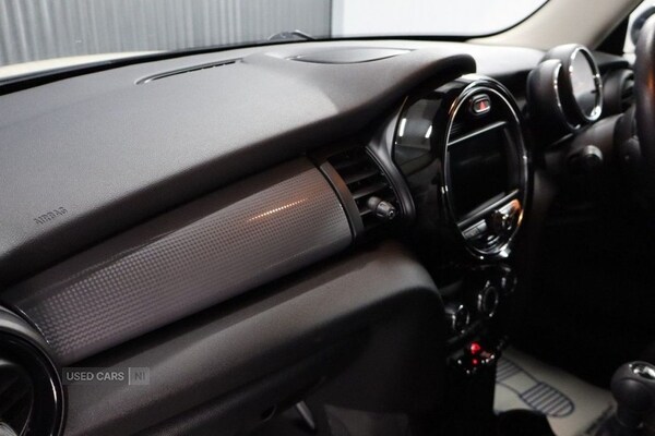 Used MINI Hatch 2018 for sale - 77672257: Photo 37