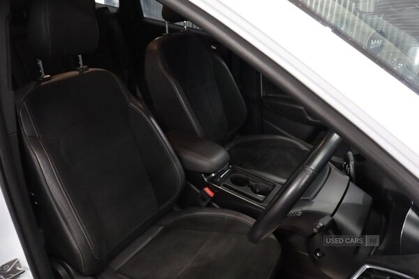 Used Ford Kuga 2017 for sale - 77268568: Photo 32