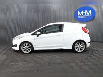 Used Ford Fiesta 2014 for sale - 79085996: Photo