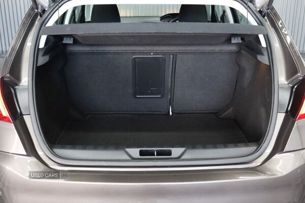 Used Peugeot 308 2014 for sale - 76095281: Photo 17