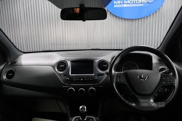 Used Hyundai i10 2018 for sale - 77672267: Photo 30