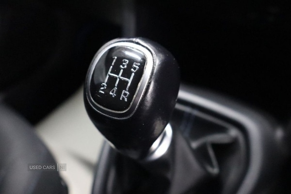 Used Hyundai i10 2018 for sale - 77672267: Photo 39