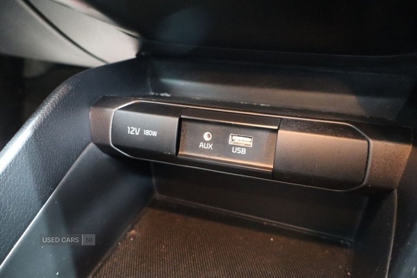 Used Kia Stonic 2017 for sale - 76474266: Photo 31