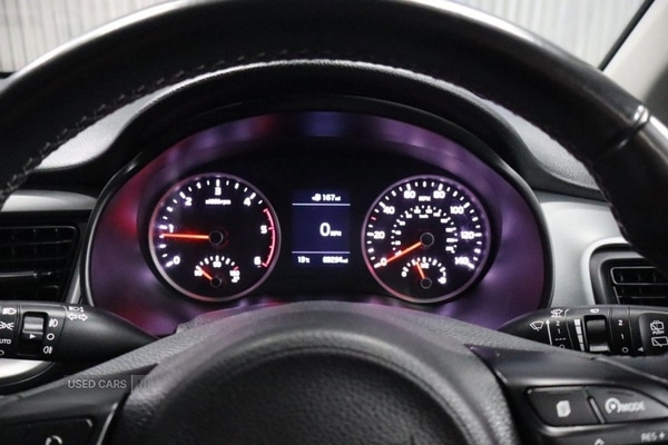 Used Kia Stonic 2017 for sale - 76474266: Photo 36