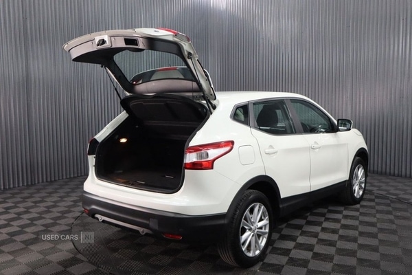 Used Nissan Qashqai 2017 for sale - 76350037: Photo 30