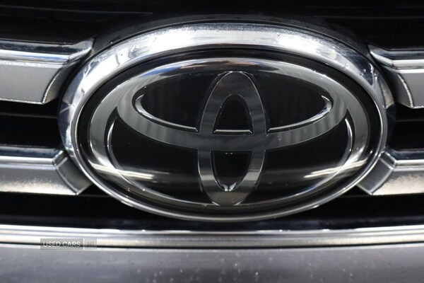 Used Toyota Hilux 2019 for sale - 77770036: Photo 19