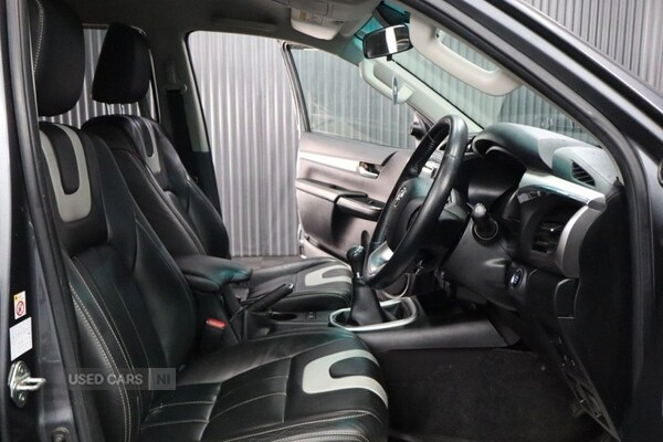 Used Toyota Hilux 2019 for sale - 77770036: Photo 28