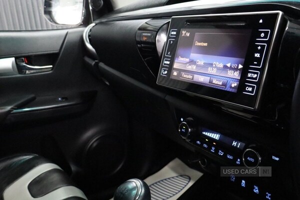 Used Toyota Hilux 2019 for sale - 77770036: Photo 44