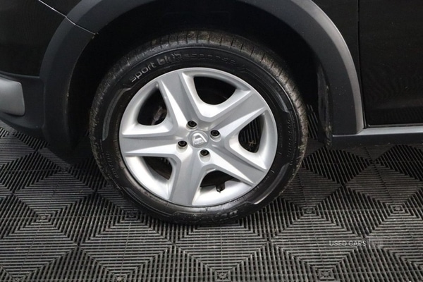 Used Dacia Sandero Stepway 2014 for sale - 76513991: Photo 14