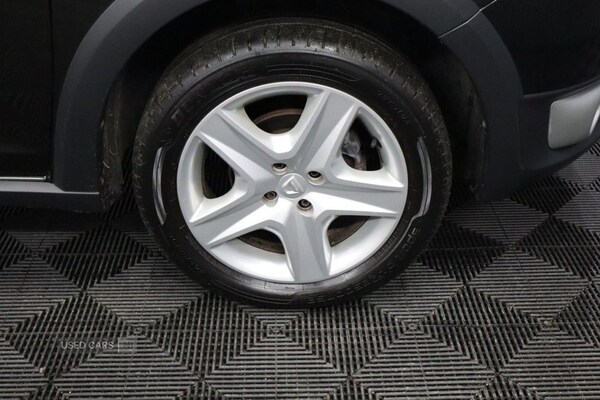 Used Dacia Sandero Stepway 2014 for sale - 76513991: Photo 16